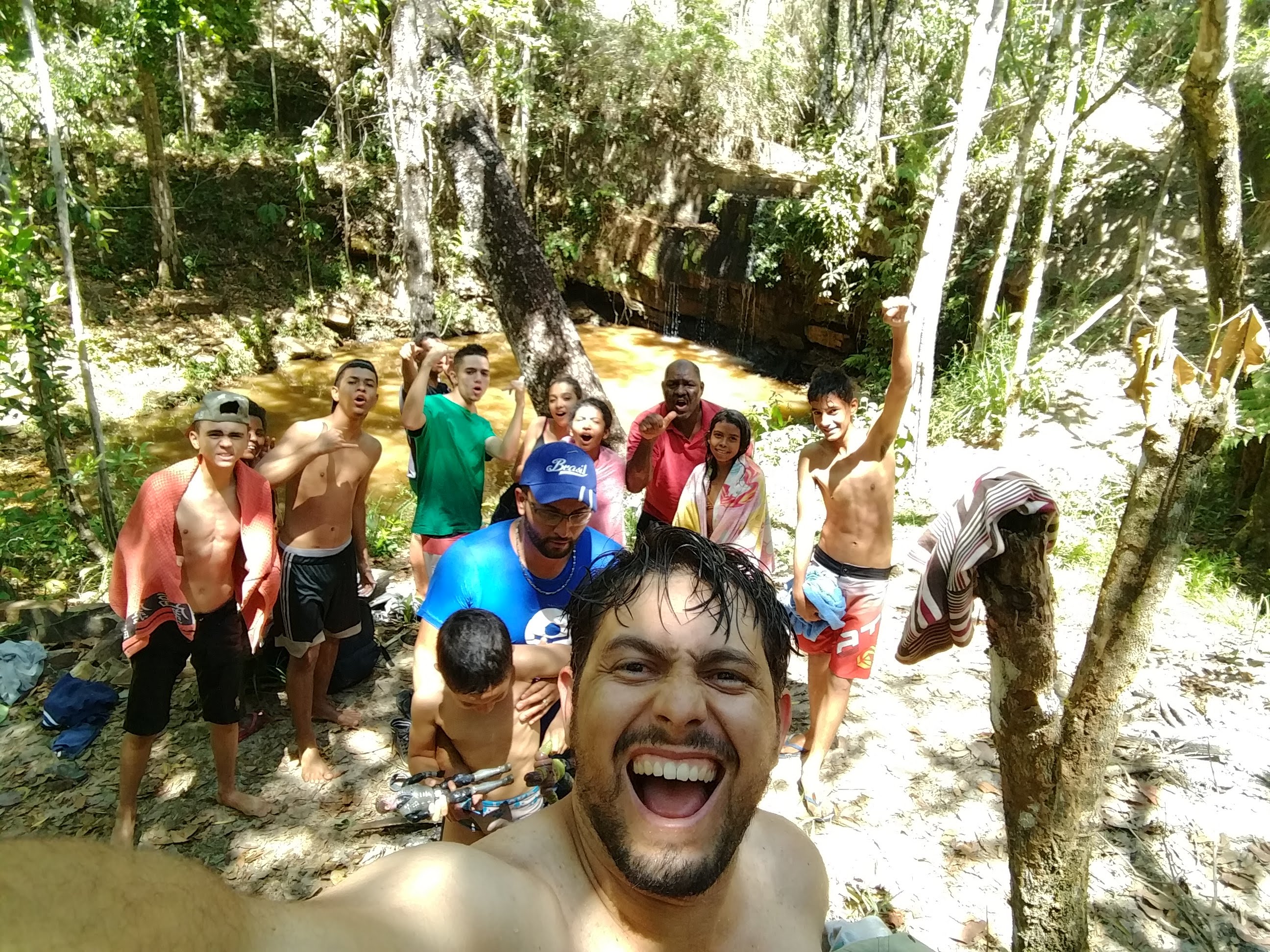 Acampamento BRAVOS