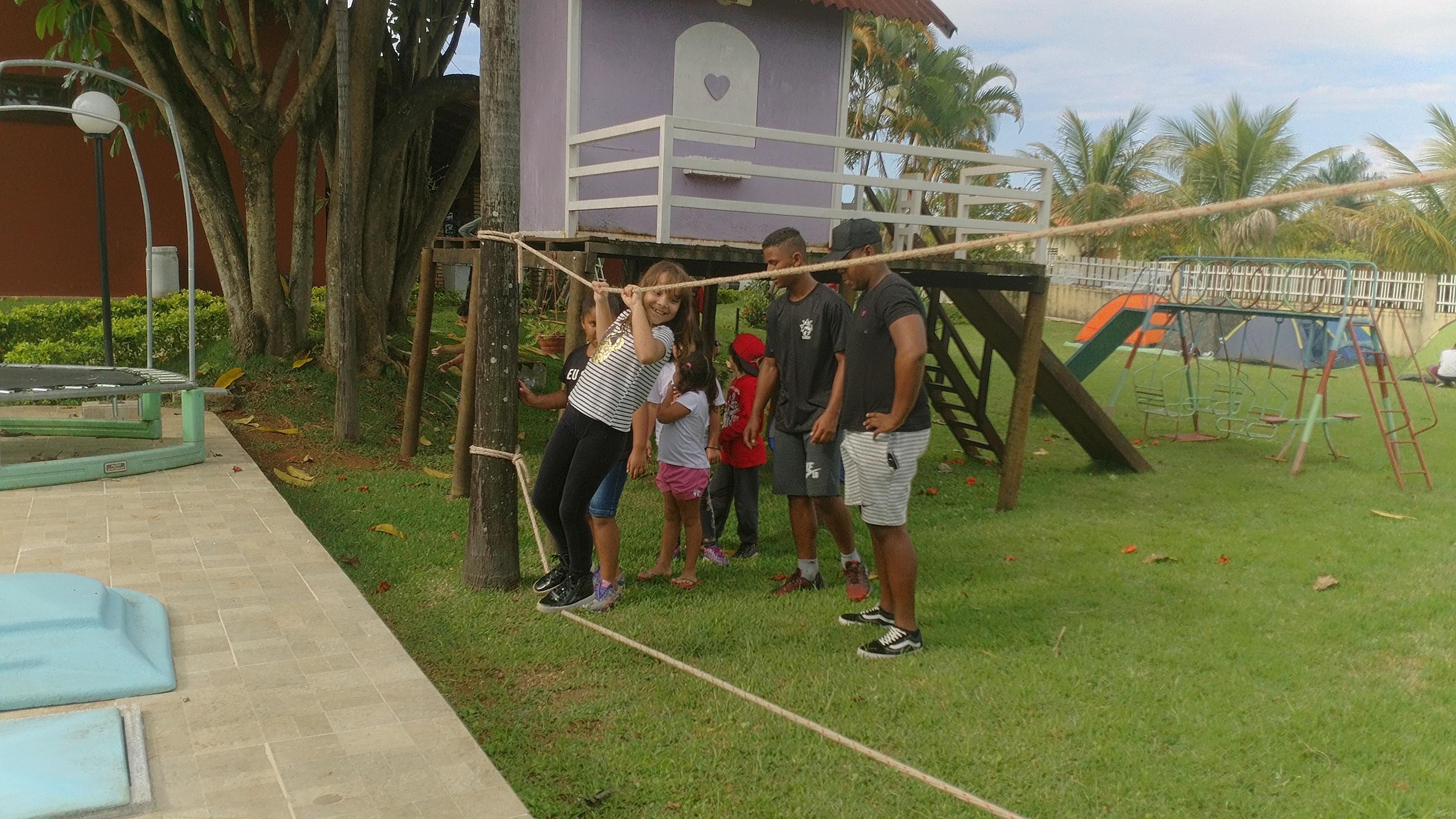 Acampamento BRAVOS