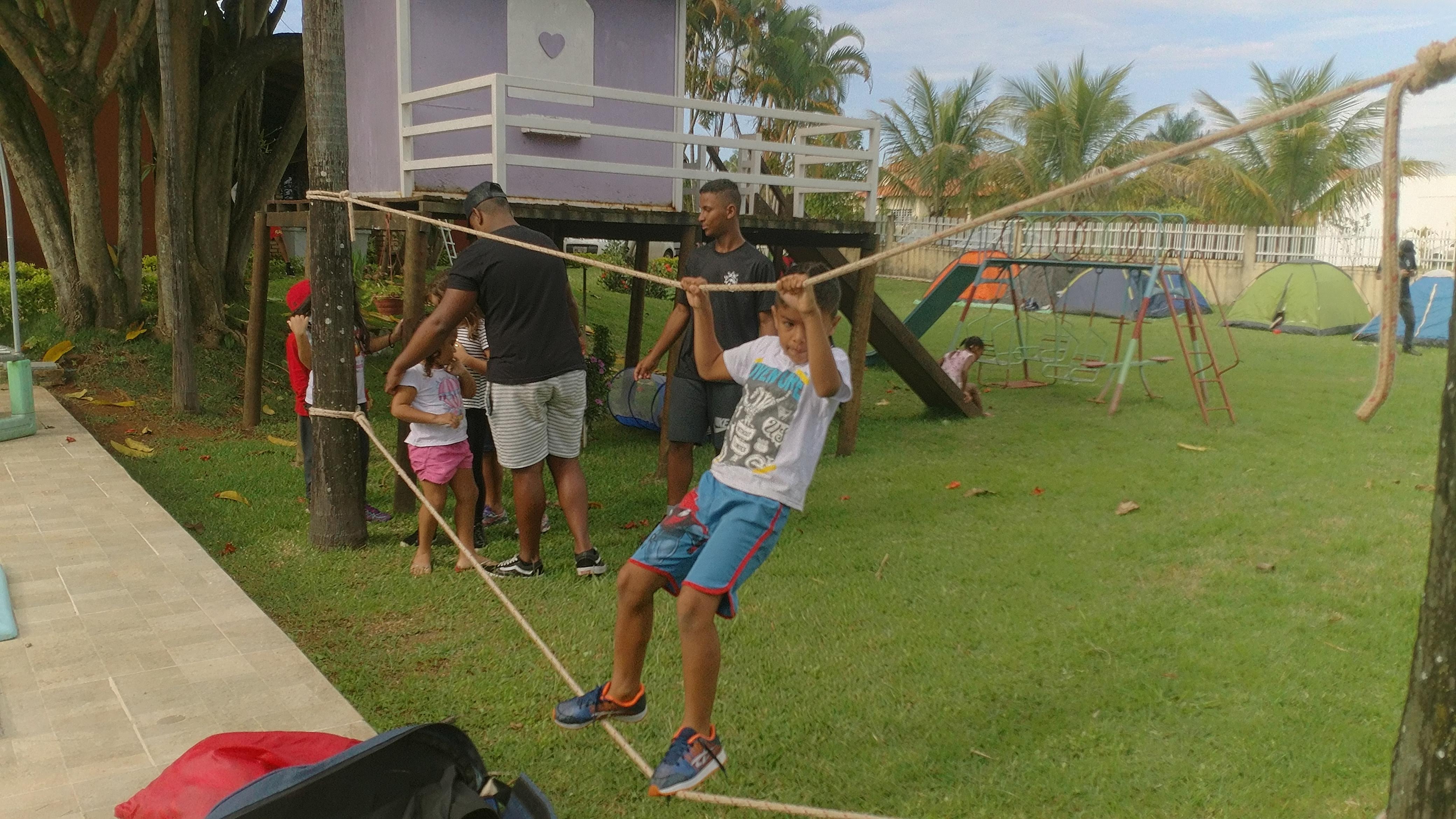 Acampamento BRAVOS